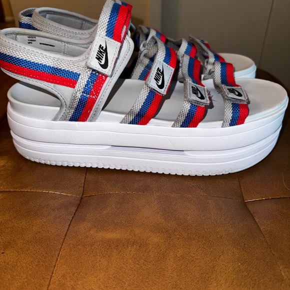 Nike White Icon Platform Sandals with Red, Blue and Gray Accents - Picture 2 of 4